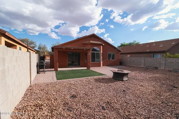 $290,000 | 2403 East Calle Gran Desierto, Tucson, AZ 85706