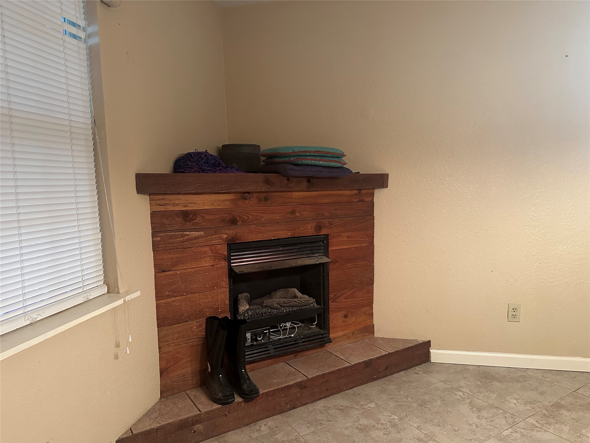 650 Our Road Shepherd, TX 77371 - Photo 11 of 19 a living room with furniture and a fireplace