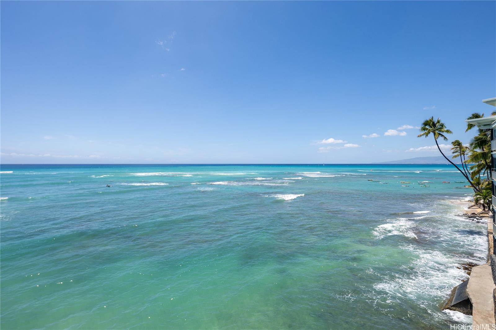 2957 Kalakaua Avenue, Unit 418 Honolulu, HI 96815 - Photo 17 of 25 a view of an ocean