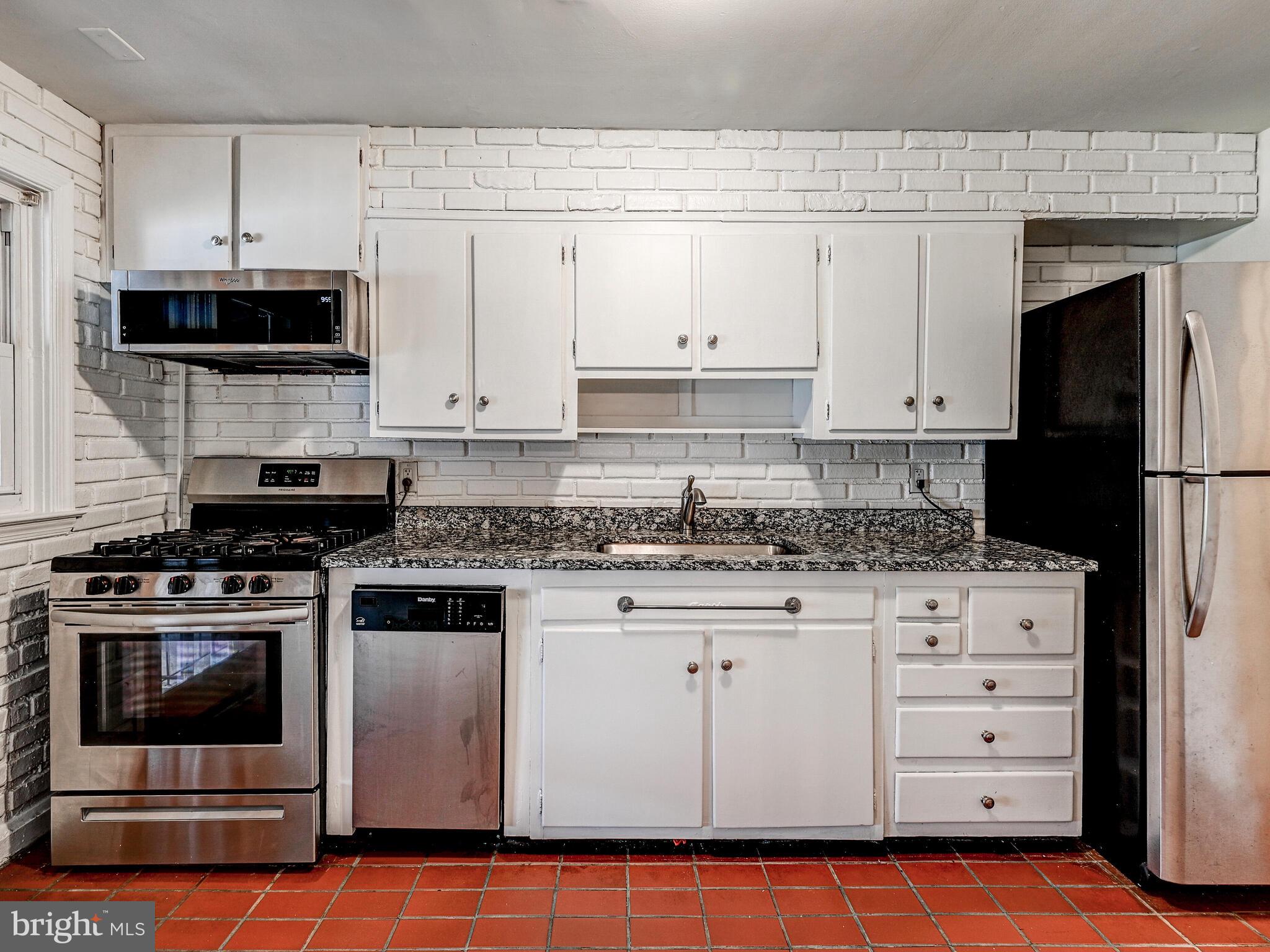 1843 Church Road Dundalk, MD 21222 - Photo 10 of 24