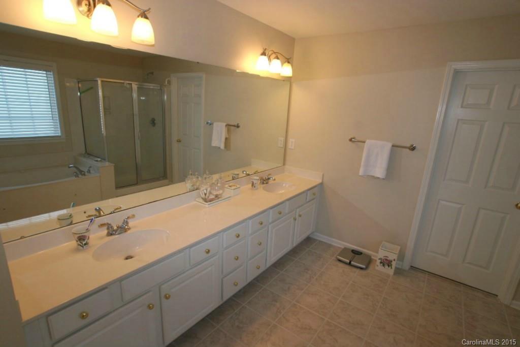 12004 Farnborough Road Huntersville, NC 28078 - Photo 7 of 24 Gallery Image 7