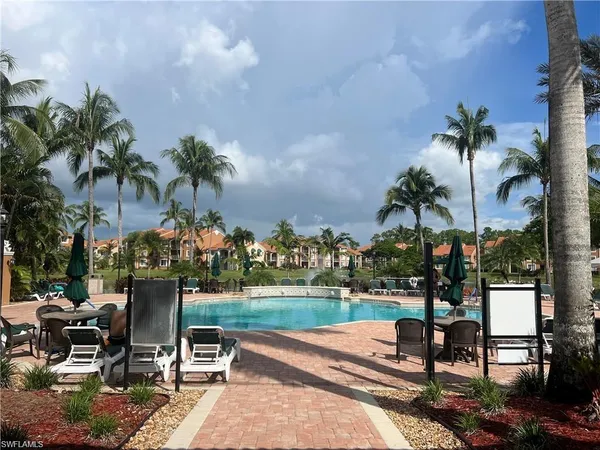 $2,250 | 1210 Wildwood Lakes Boulevard, Unit 206, Naples, FL 34104