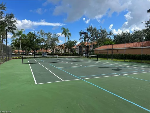 a view of a tennis court
