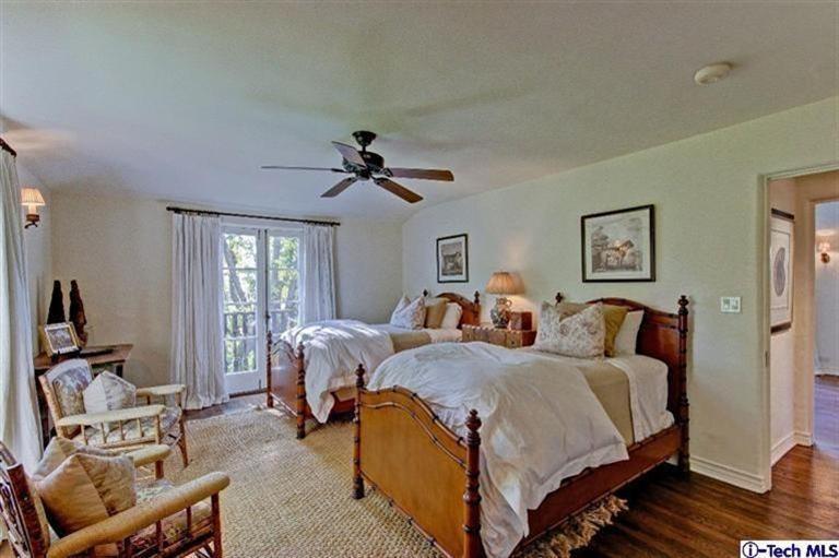 1661 Lombardy Road Pasadena, CA 91106 - Photo 13 of 36 Additional Photo