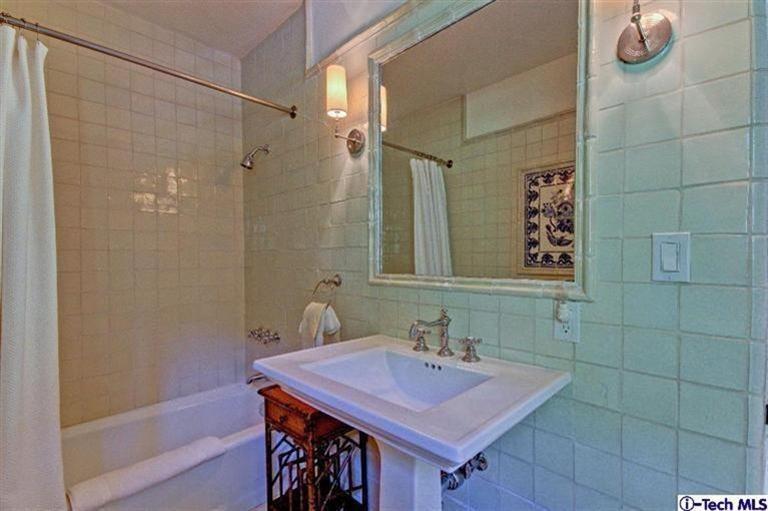 1661 Lombardy Road Pasadena, CA 91106 - Photo 20 of 36 Additional Photo