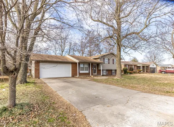 $225,000 | 707 Bayberry Drive, Sikeston, MO 63801