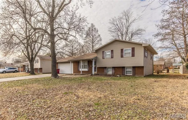 $225,000 | 707 Bayberry Drive, Sikeston, MO 63801