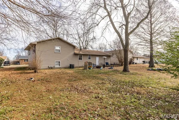 $225,000 | 707 Bayberry Drive, Sikeston, MO 63801