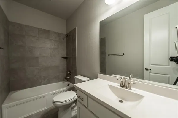 $4,800 | 17623 Pinyon Lane, Dallas, TX 75252