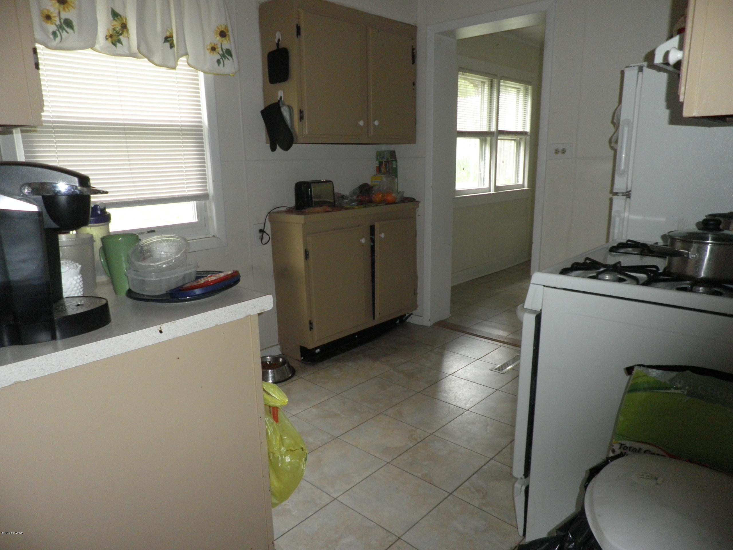 112 River Road Matamoras, PA 18336 - Photo 4 of 30