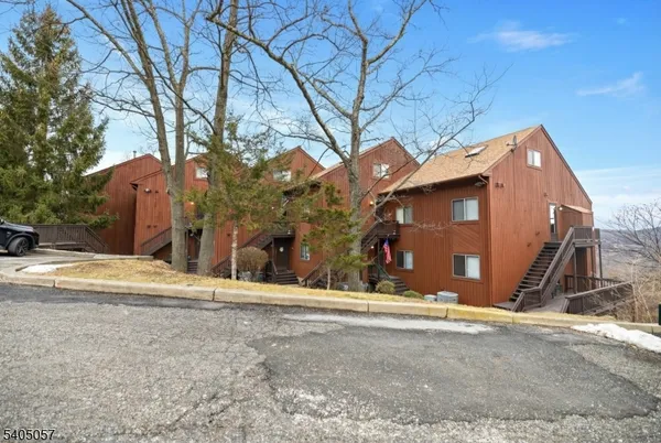 $285,000 | 1 Baltusrol, Unit 2, Vernon, NJ 07462
