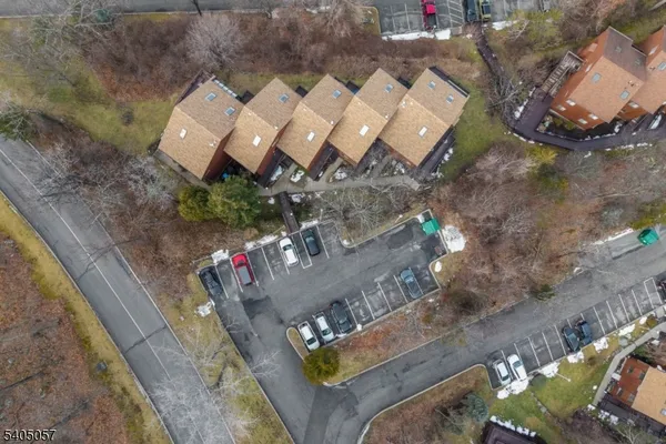 $285,000 | 1 Baltusrol, Unit 2, Vernon, NJ 07462