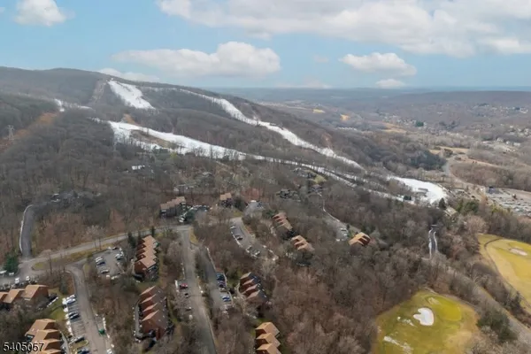 $285,000 | 1 Baltusrol, Unit 2, Vernon, NJ 07462