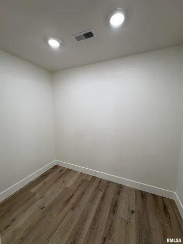 $199,990 | 209 Madison Street, Cambria, IL 62918