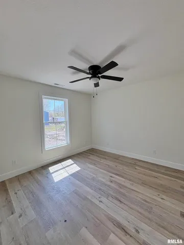 $199,990 | 209 Madison Street, Cambria, IL 62918