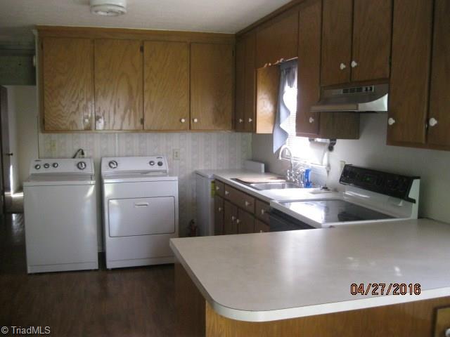 1338 West Ridge Street Ramseur, NC 27316 - Photo 4 of 10 Gallery Image 4
