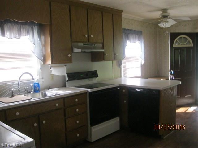 1338 West Ridge Street Ramseur, NC 27316 - Photo 5 of 10 Gallery Image 5