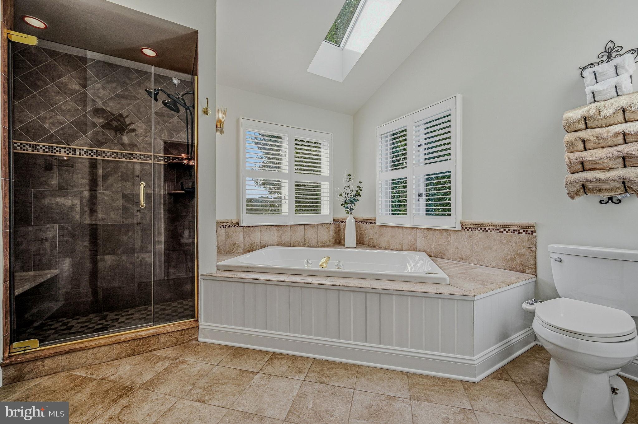 104 Partridge Way Landenberg, PA 19350 - Photo 35 of 63 ...and jetted tub.