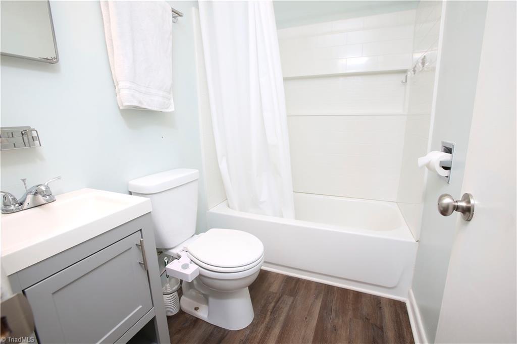 3205 London Road Greensboro, NC 27405 - Photo 11 of 17 Gallery Image 11