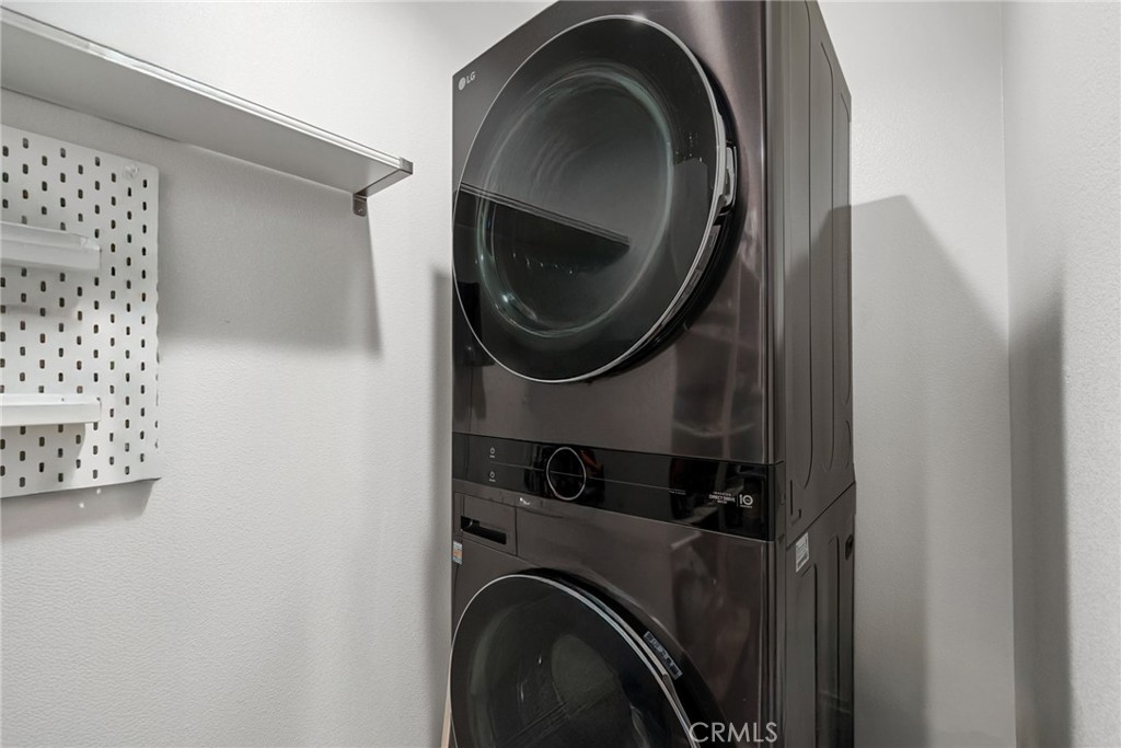 329 North Standard Avenue Santa Ana, CA 92701 - Photo 19 of 34 a close up view of a washer and dryer