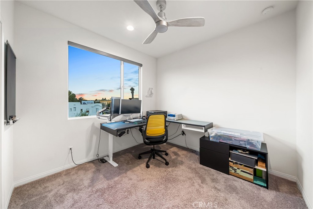 329 North Standard Avenue Santa Ana, CA 92701 - Photo 31 of 34 a view of workspace with windows