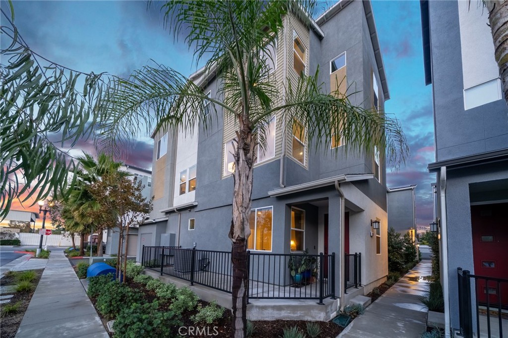 329 North Standard Avenue Santa Ana, CA 92701 - Photo 5 of 34 a view of a house with a street