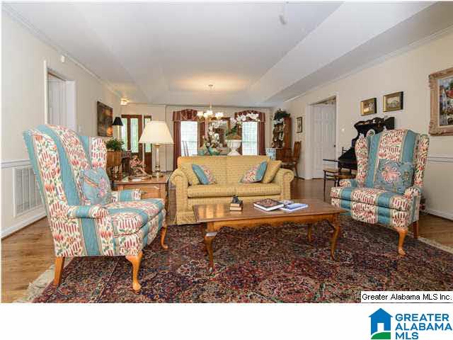 2637 Dolly Ridge Road Birmingham, AL 35243 - Photo 10 of 32