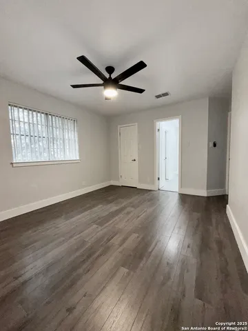 $575,000 | 410 Shadowbluff Drive, San Antonio, TX 78216