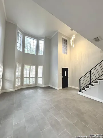 $575,000 | 410 Shadowbluff Drive, San Antonio, TX 78216