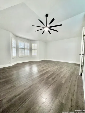 $575,000 | 410 Shadowbluff Drive, San Antonio, TX 78216