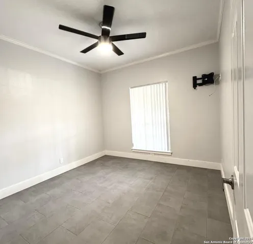 $575,000 | 410 Shadowbluff Drive, San Antonio, TX 78216