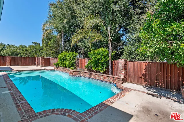 $9,200 | 11555 Duque Drive, Studio City, CA 91604