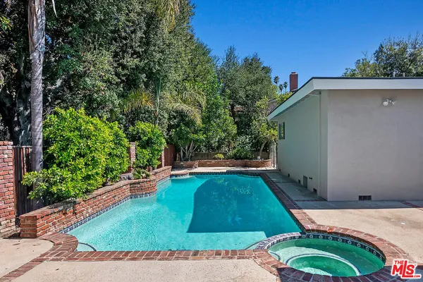 $8,900 | 11555 Duque Drive, Studio City, CA 91604