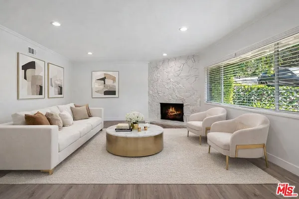 $8,900 | 11555 Duque Drive, Studio City, CA 91604