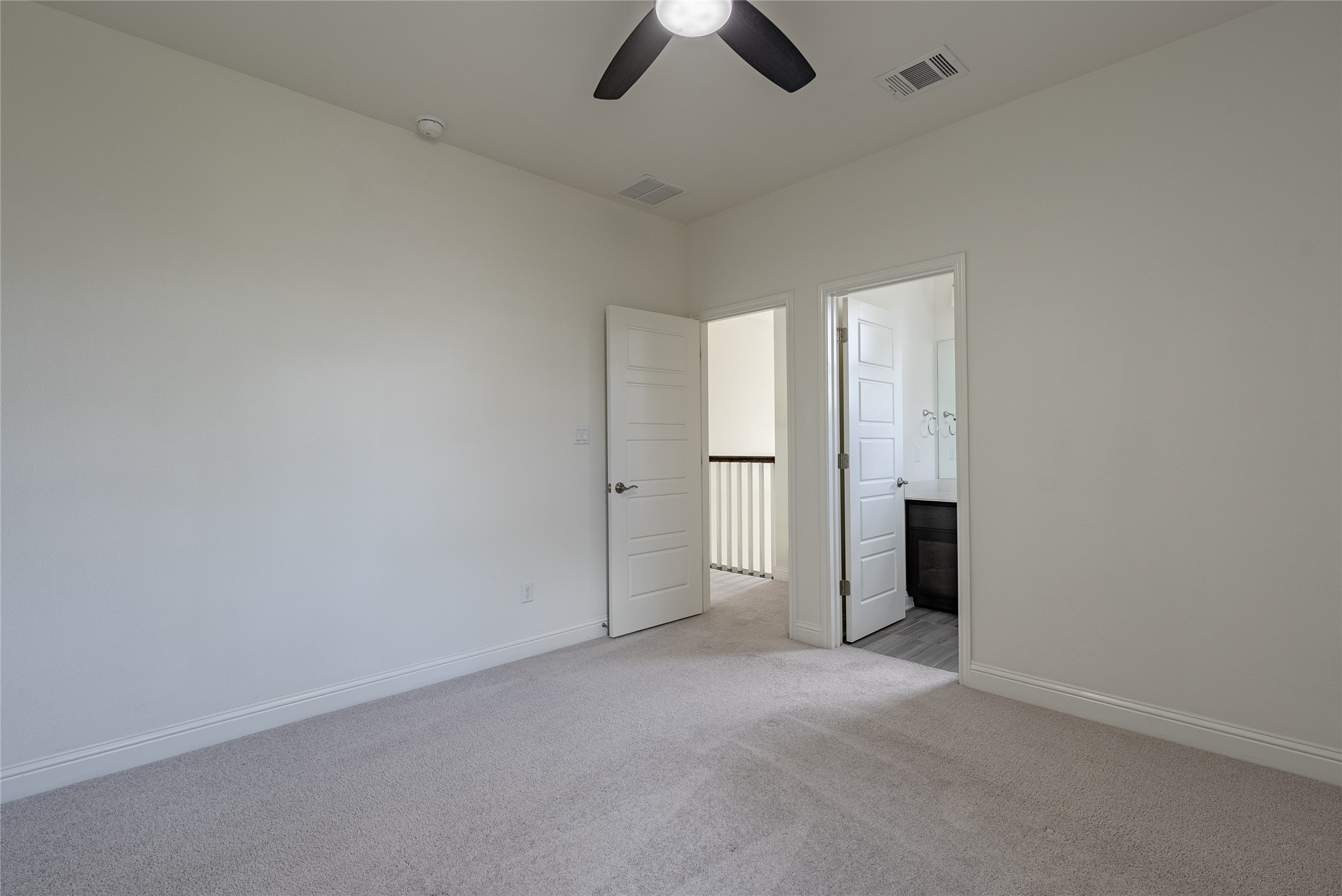 212 Eiglehart Road Austin, TX 78737 - Photo 10 of 31