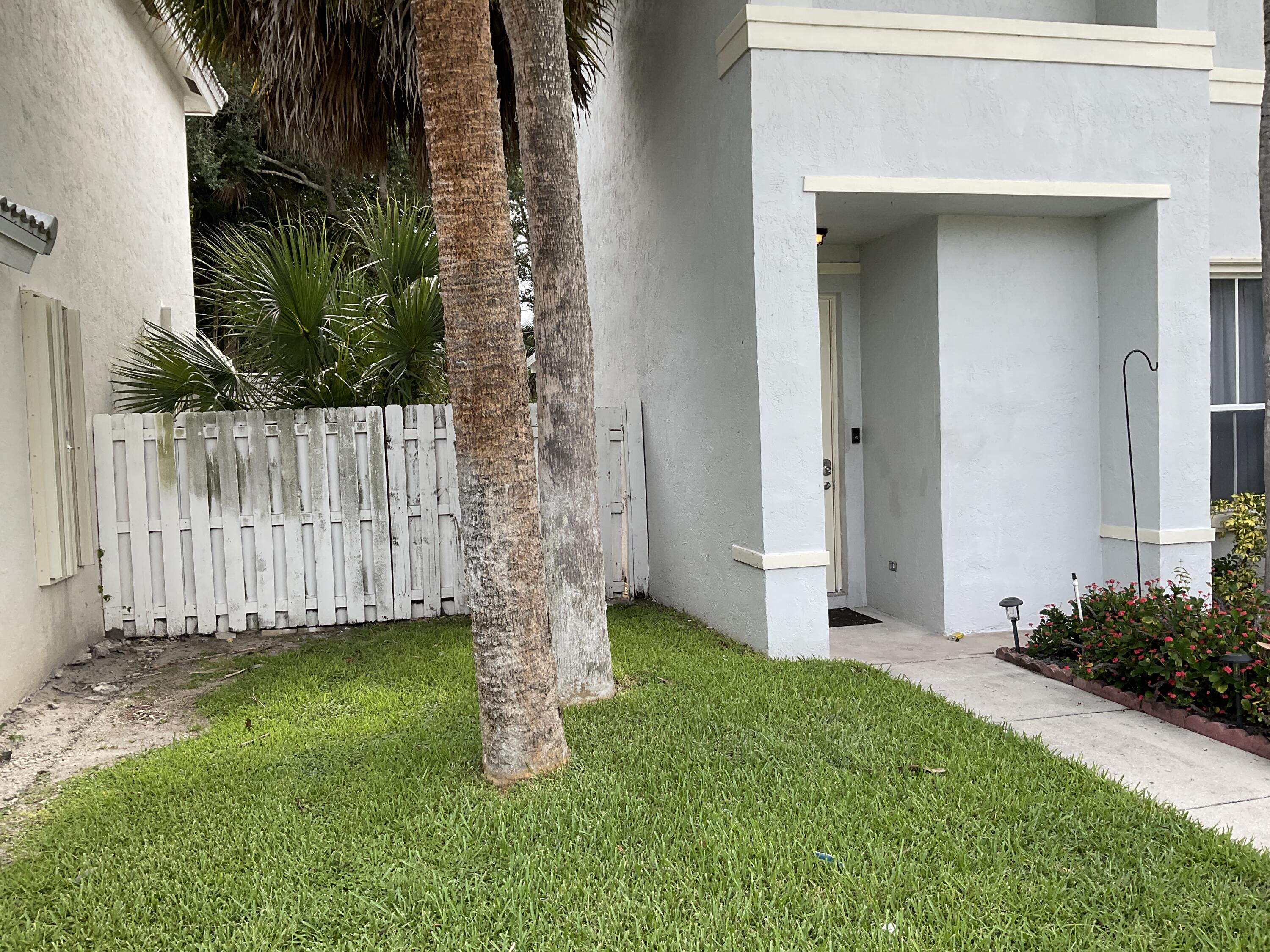 6566 Spring Meadow Drive Greenacres, FL 33413 - Photo 5 of 47 IMG_5277