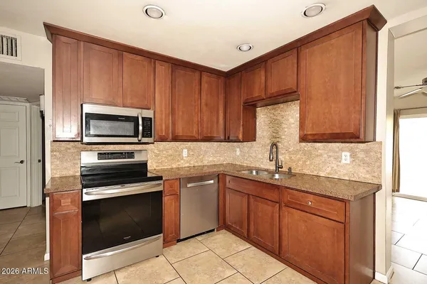 $2,900 | 2314 East Montecito Avenue, Phoenix, AZ 85016