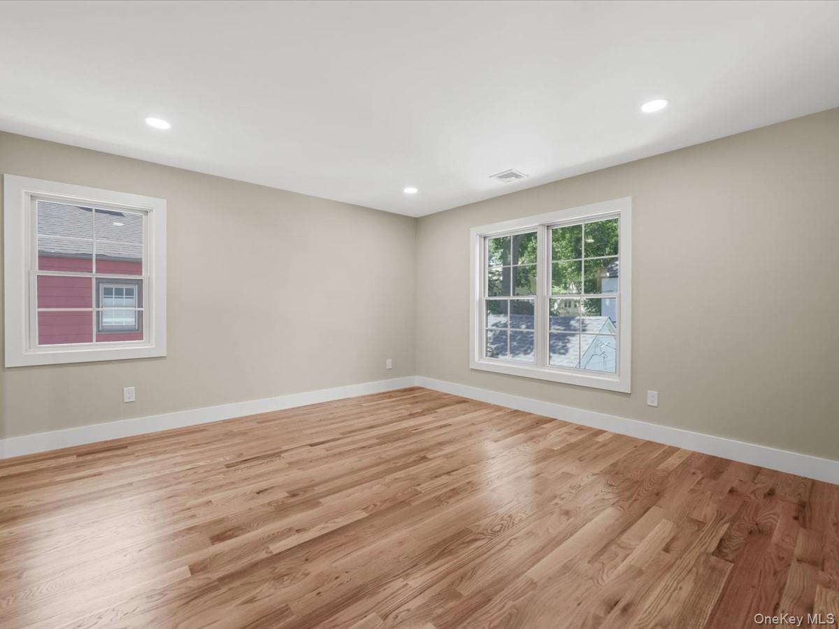 8 Brixton Road Garden City, NY 11530 - Photo 40 of 47