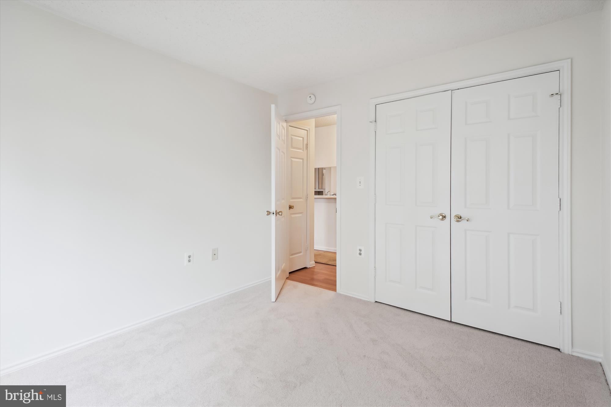 20957 Timber Ridge Terrace, Unit 302 Ashburn, VA 20147 - Photo 26 of 36 Gallery Image 26