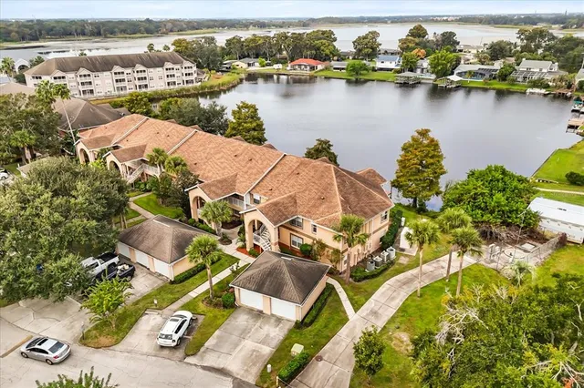 $292,000 | 2713 Emerald Lake Court, Kissimmee, FL 34744