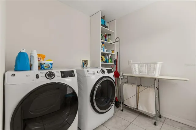 $292,000 | 2713 Emerald Lake Court, Kissimmee, FL 34744