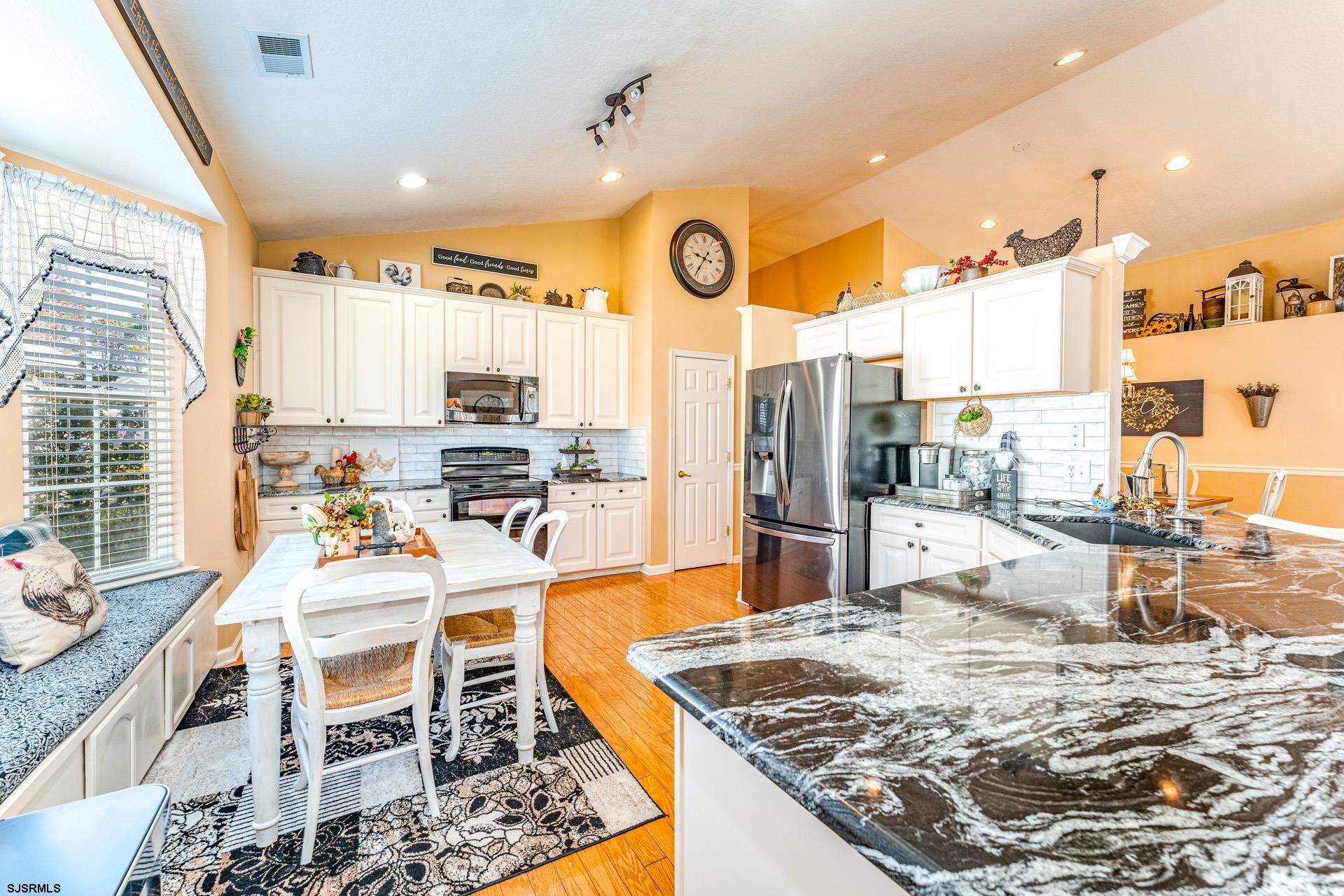 109 Warwick Road Galloway Township, NJ 08205 - Photo 9 of 37 Gallery Image 9
