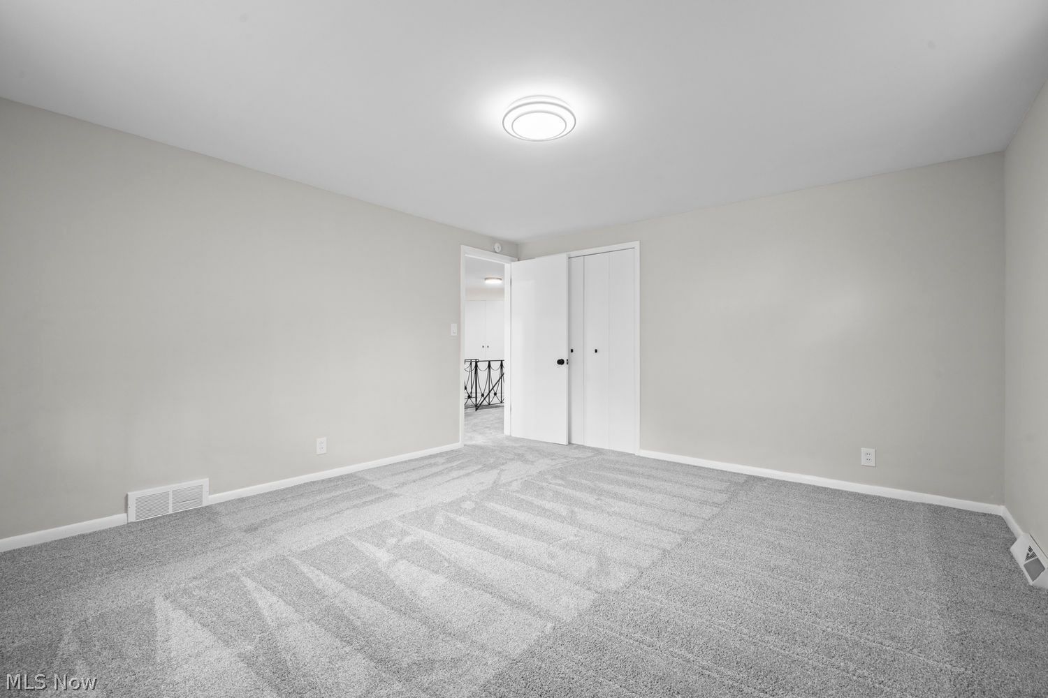 2375 Glendon Road University Heights, OH 44118 - Photo 36 of 50