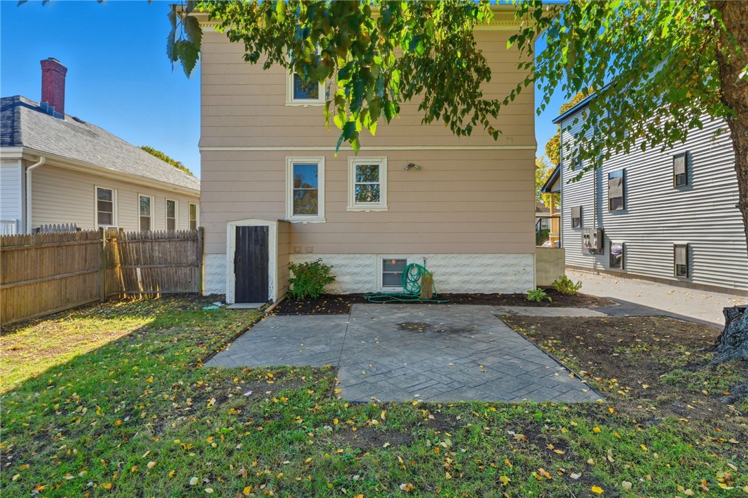 16 Raphael Avenue Providence, RI 02904 - Photo 4 of 50 Gallery Image 4