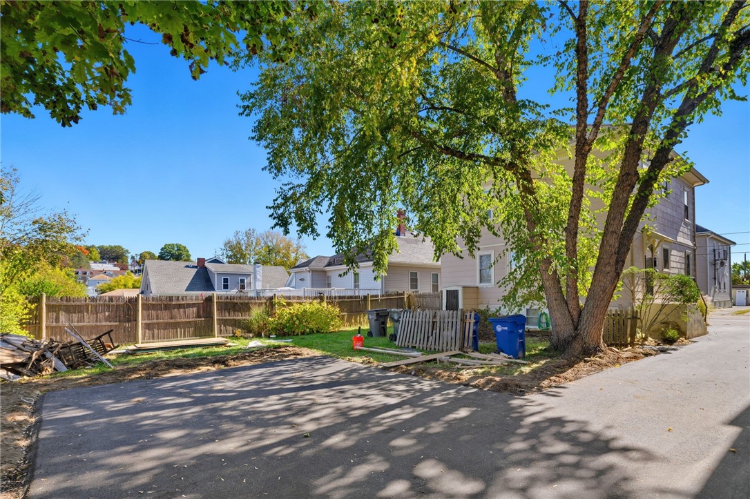 16 Raphael Avenue Providence, RI 02904 - Photo 5 of 50 Gallery Image 5