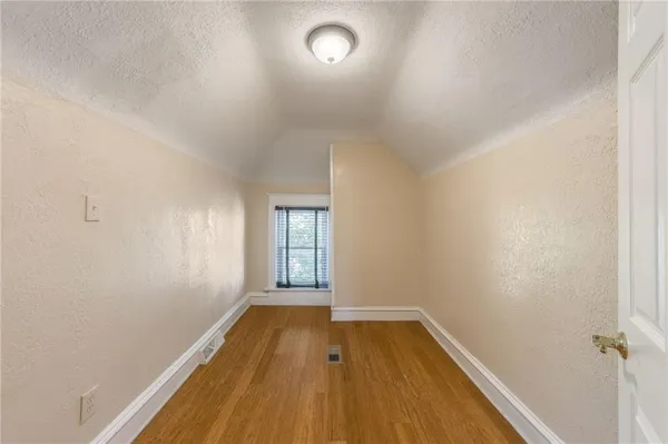 $299,000 | 3810 Wyandotte Street, Kansas City, MO 64111