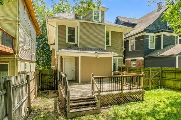 $299,000 | 3810 Wyandotte Street, Kansas City, MO 64111