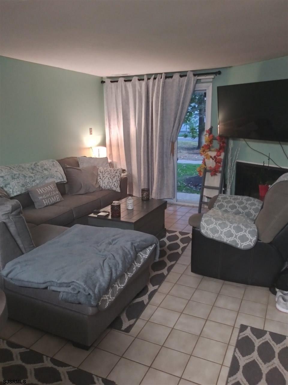 233 Meadow Ridge Road, Unit 233 Smithville, NJ 08205 - Photo 5 of 25 Gallery Image 5