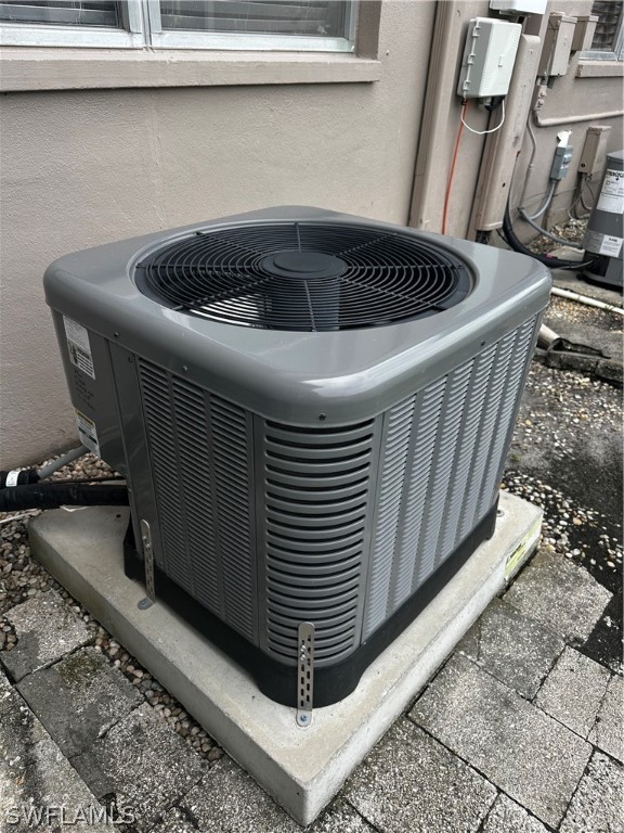 4608 Southeast 6th Avenue, Unit 1D Cape Coral, FL 33904 - Photo 45 of 49 a close view of stove