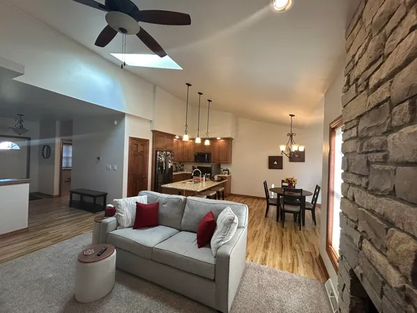 $389,900 | 2206 Blue Stem Lane, De Pere, WI 54115